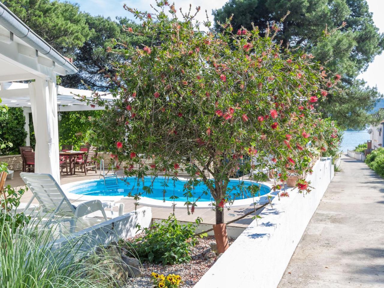 Spacious Holiday Home In Molat With Pool Brgulje Exterior photo